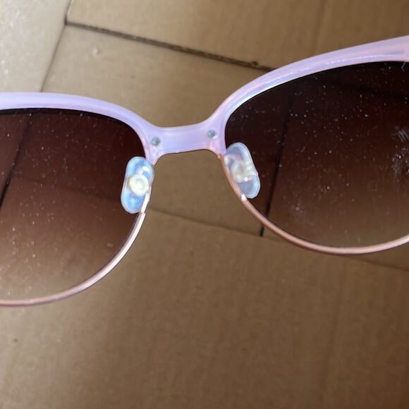 Foster Grant MaxBlock Round Sunglasses Gold Clear - Picture 7 of 7